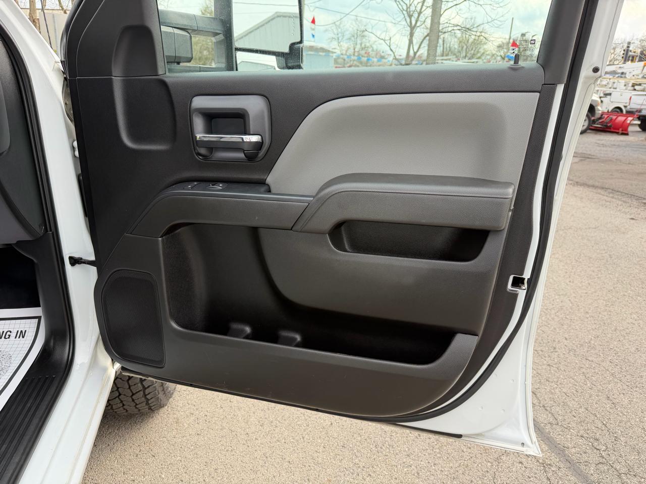 Chevrolet Silverado 3500HD 4WD Crew Cab 167" SRW Work Truck 2019