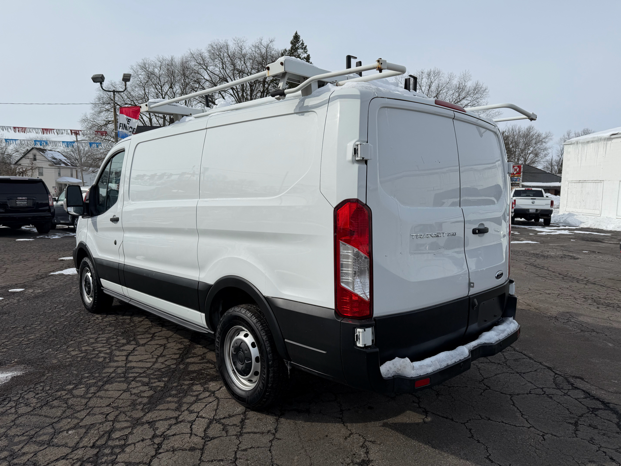 Ford Transit 250 Van Low Roof w/Sliding Pass. 130-in. WB 2019