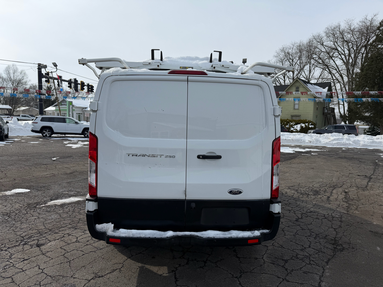 Ford Transit 250 Van Low Roof w/Sliding Pass. 130-in. WB 2019