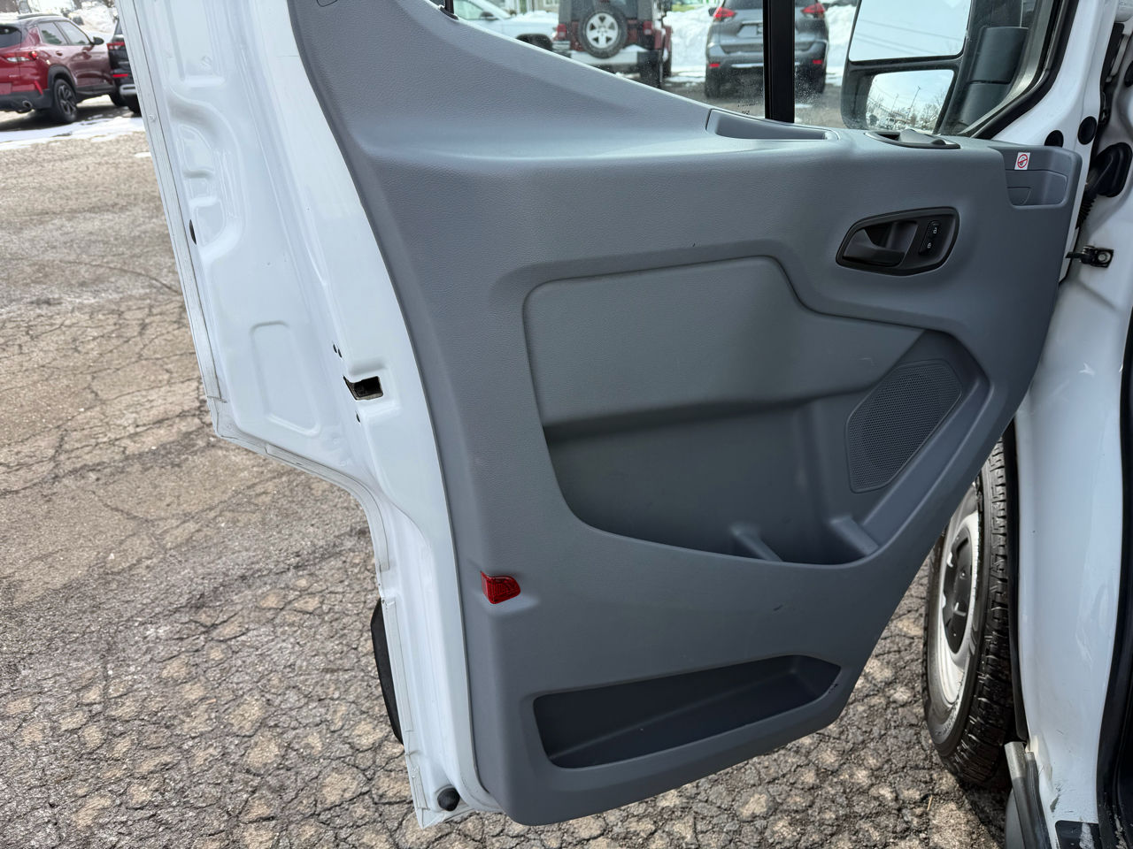 Ford Transit 250 Van Low Roof w/Sliding Pass. 130-in. WB 2019