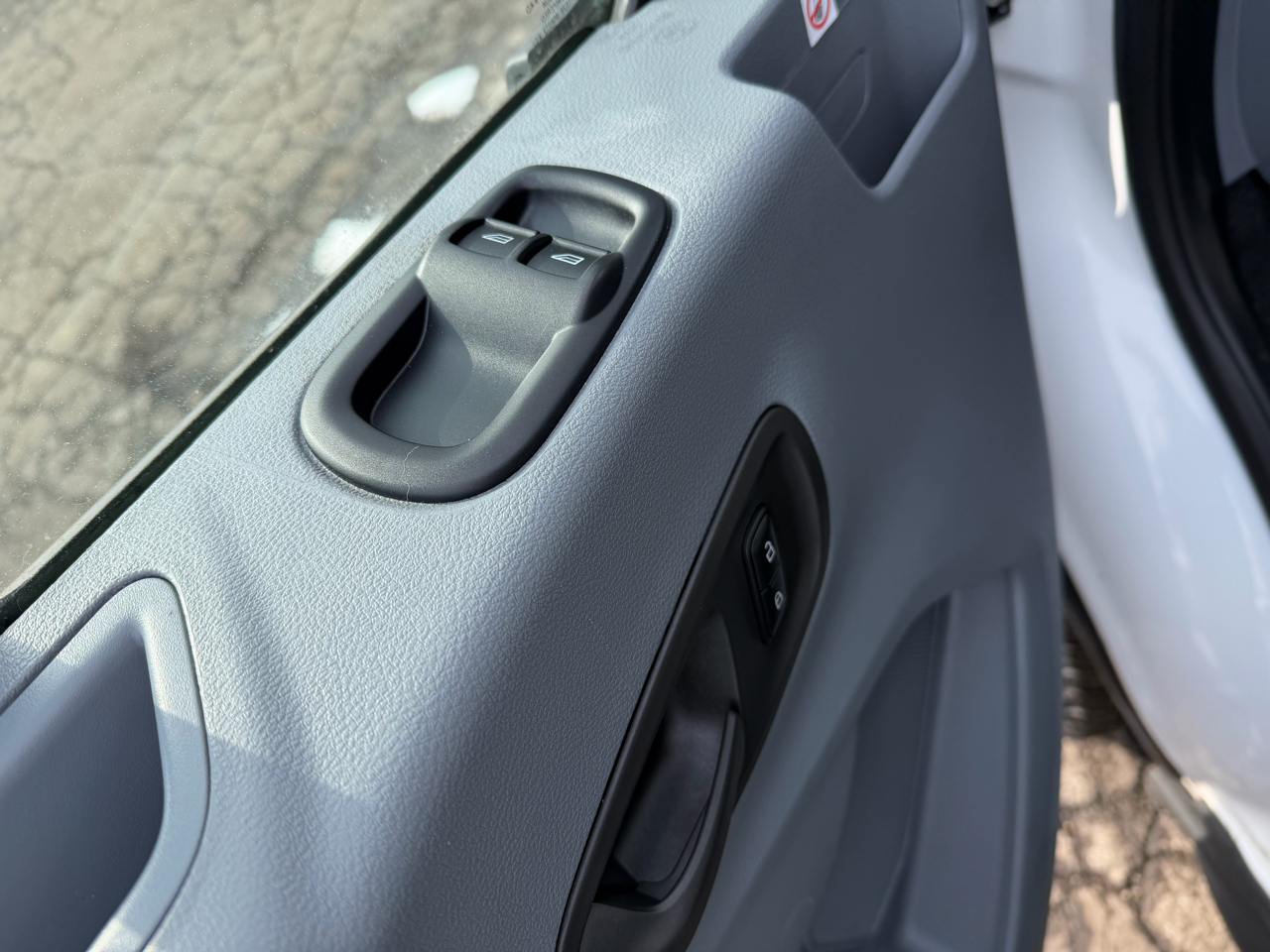 Ford Transit 250 Van Low Roof w/Sliding Pass. 130-in. WB 2019