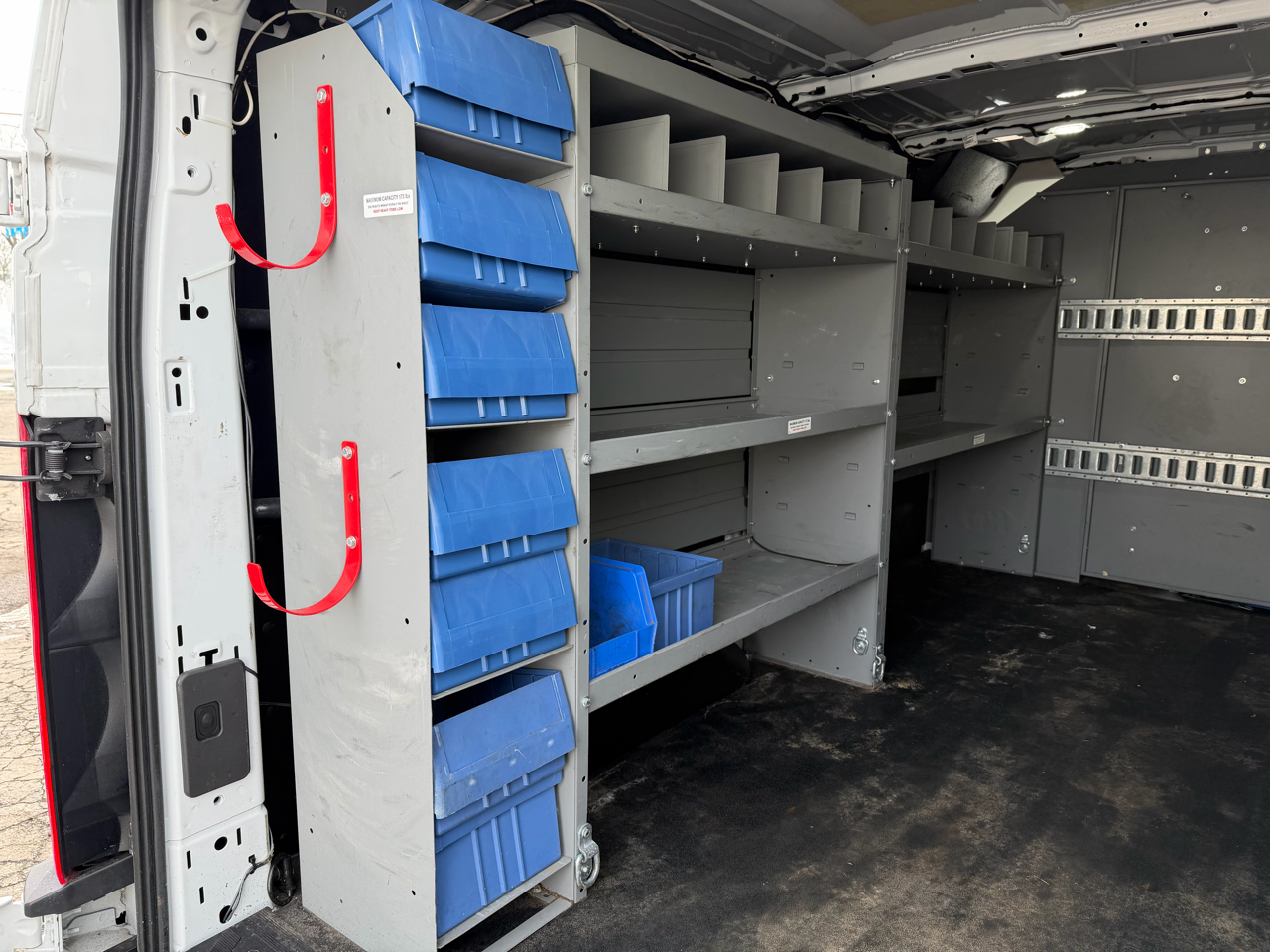 Ford Transit 250 Van Low Roof w/Sliding Pass. 130-in. WB 2019