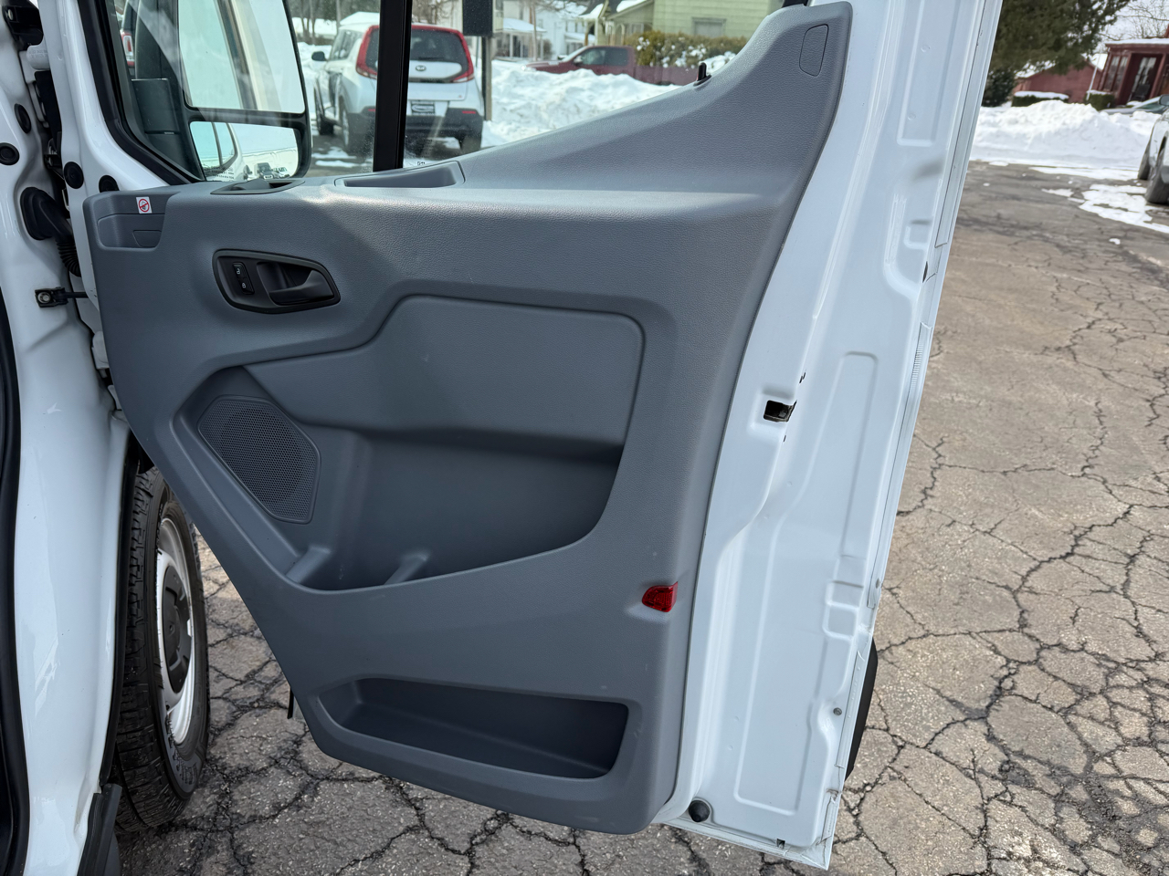 Ford Transit 250 Van Low Roof w/Sliding Pass. 130-in. WB 2019