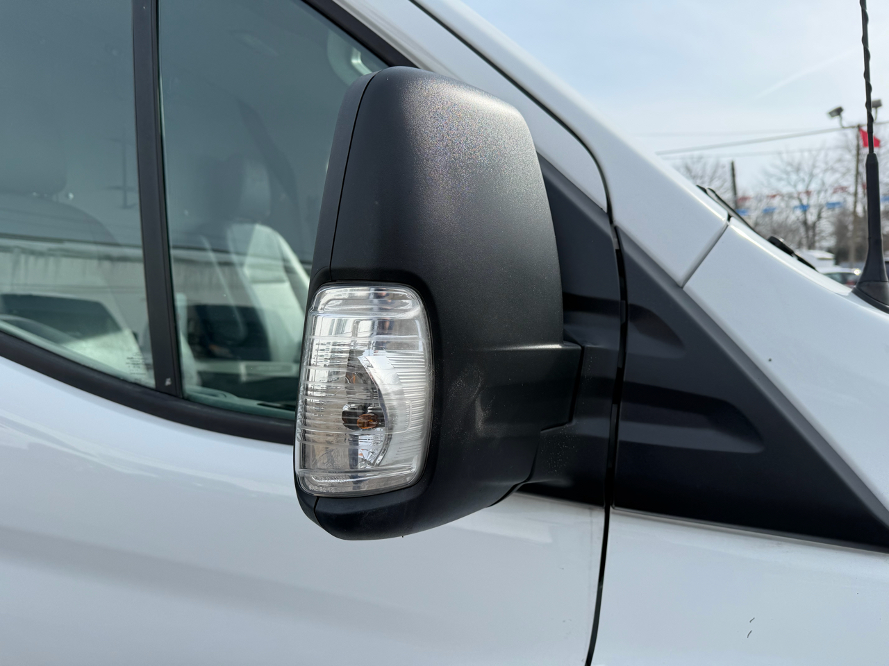 Ford Transit 250 Van Low Roof w/Sliding Pass. 130-in. WB 2019