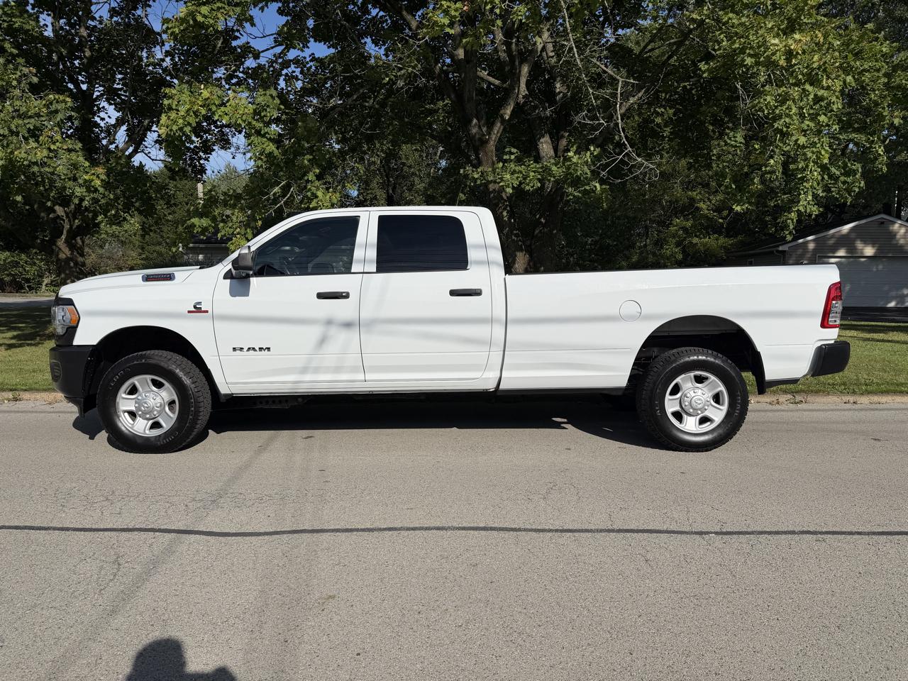 RAM 3500 Tradesman 4x4 Crew Cab 8' Box 2022