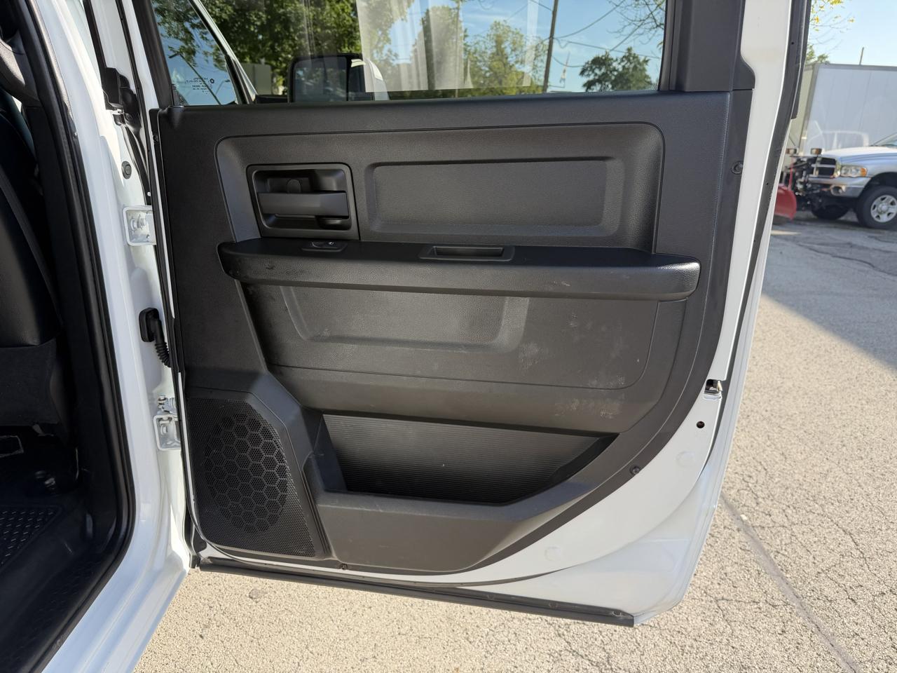 RAM 3500 Tradesman 4x4 Crew Cab 8' Box 2022