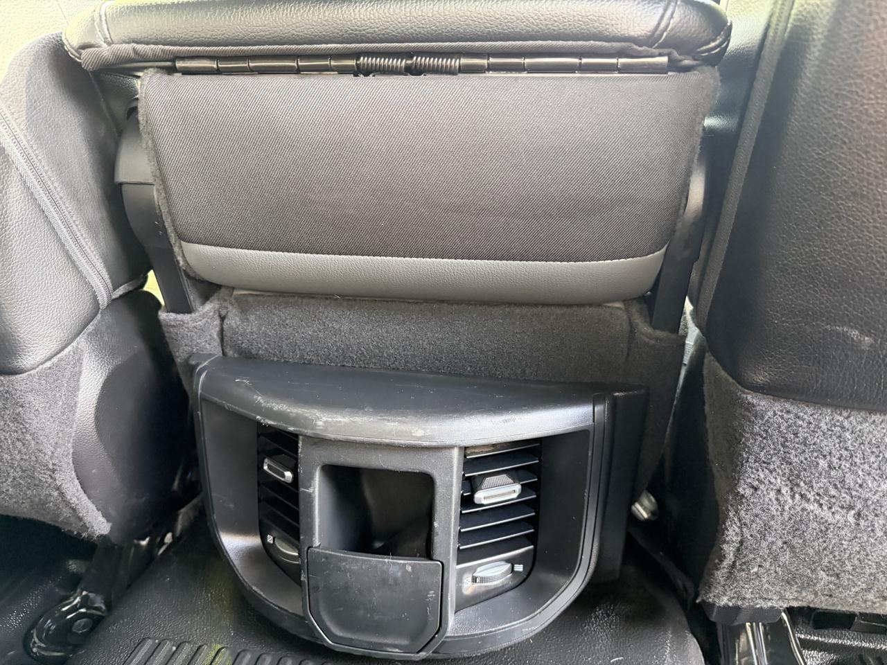 RAM 3500 Tradesman 4x4 Crew Cab 8' Box 2022