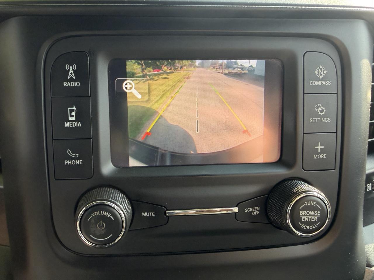RAM 3500 Tradesman 4x4 Crew Cab 8' Box 2022