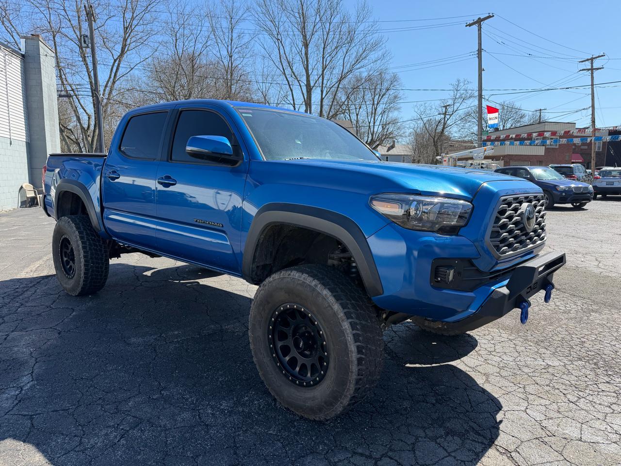 Toyota Tacoma 4WD Double Cab V6 AT TRD Off Road (Natl) 2017