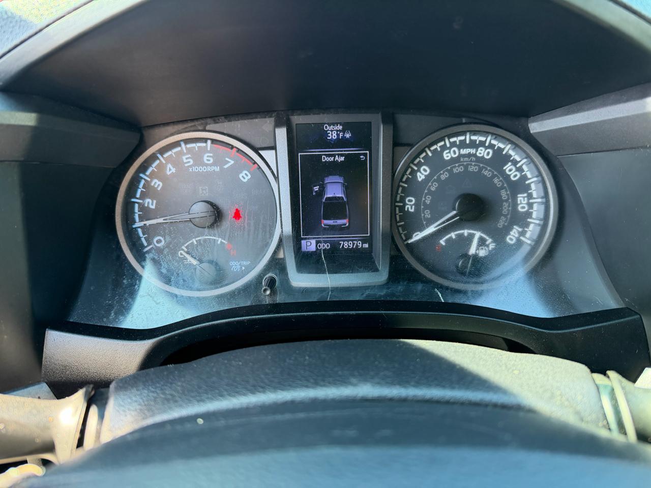 Toyota Tacoma 4WD Double Cab V6 AT TRD Off Road (Natl) 2017