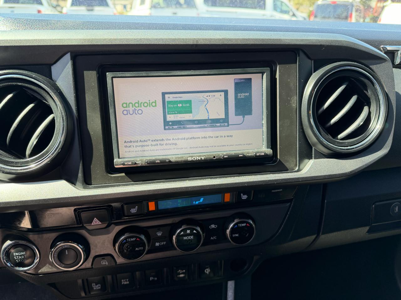 Toyota Tacoma 4WD Double Cab V6 AT TRD Off Road (Natl) 2017