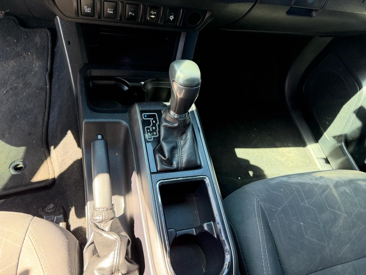 Toyota Tacoma 4WD Double Cab V6 AT TRD Off Road (Natl) 2017