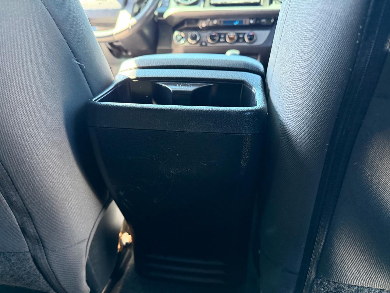 Toyota Tacoma 4WD Double Cab V6 AT TRD Off Road (Natl) 2017