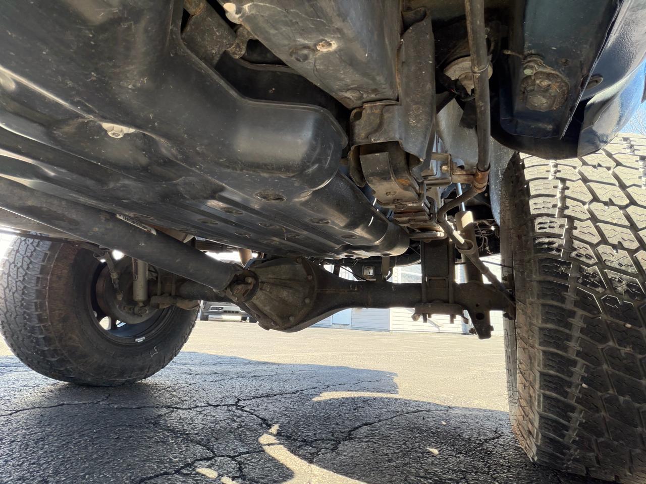 Toyota Tacoma 4WD Double Cab V6 AT TRD Off Road (Natl) 2017