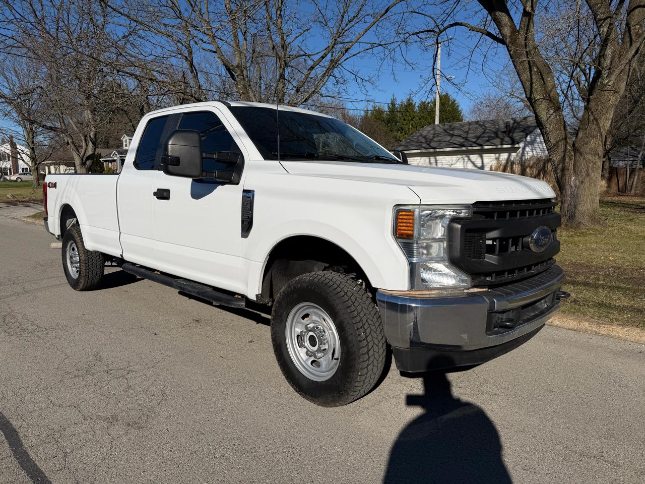 Ford Super Duty F-250 SRW XL 4WD SuperCab 8' Box 2022