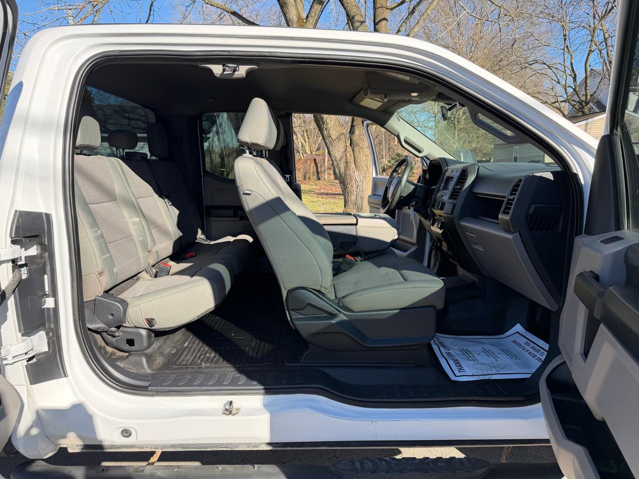 Ford Super Duty F-250 SRW XL 4WD SuperCab 8' Box 2022