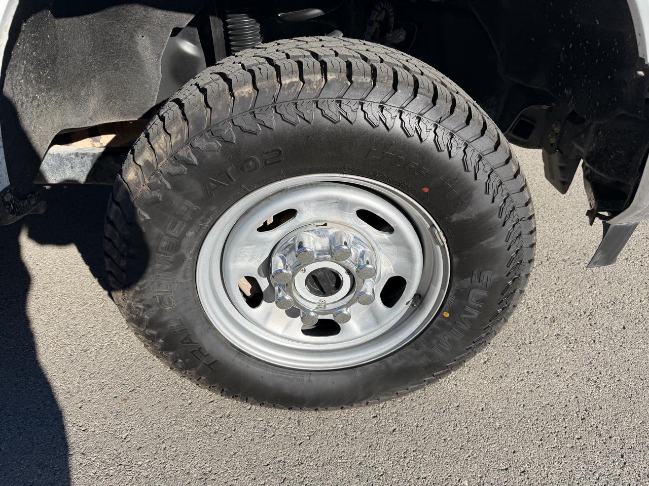 Ford Super Duty F-250 SRW XL 4WD SuperCab 8' Box 2022