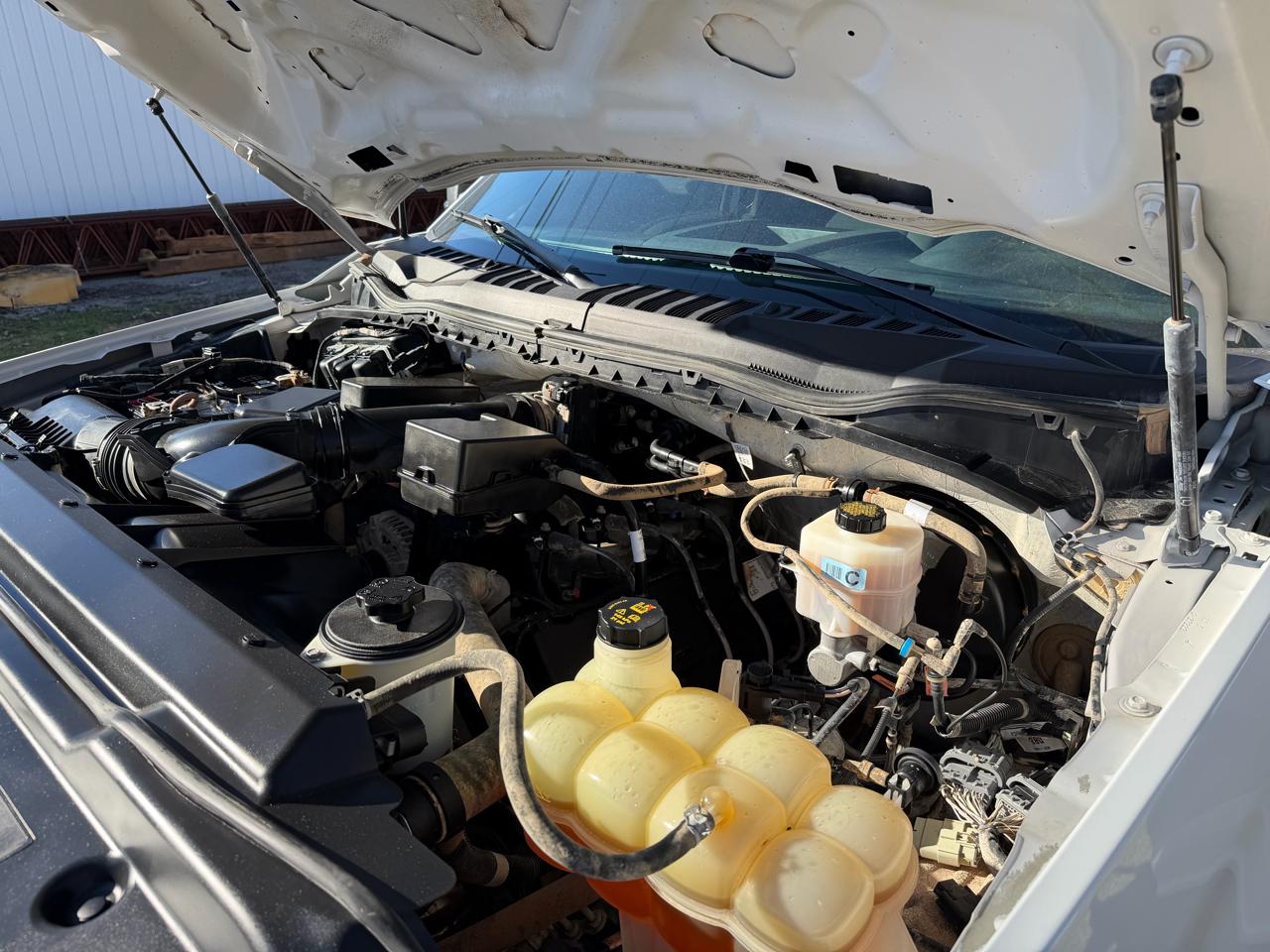 Ford Super Duty F-250 SRW XL 4WD SuperCab 8' Box 2022