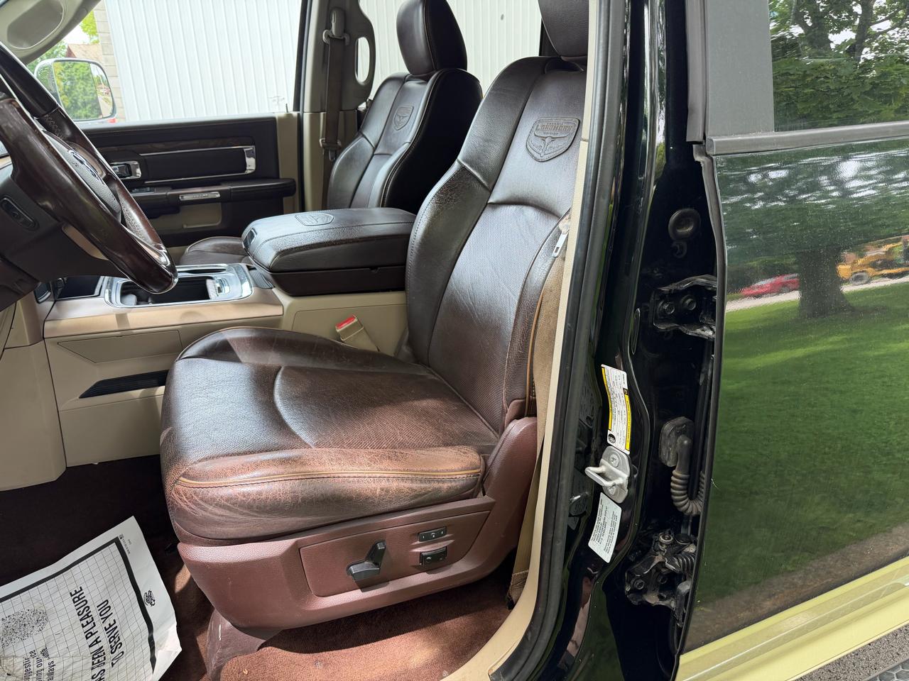 RAM 2500 4WD Crew Cab 149" Laramie Longhorn 2016