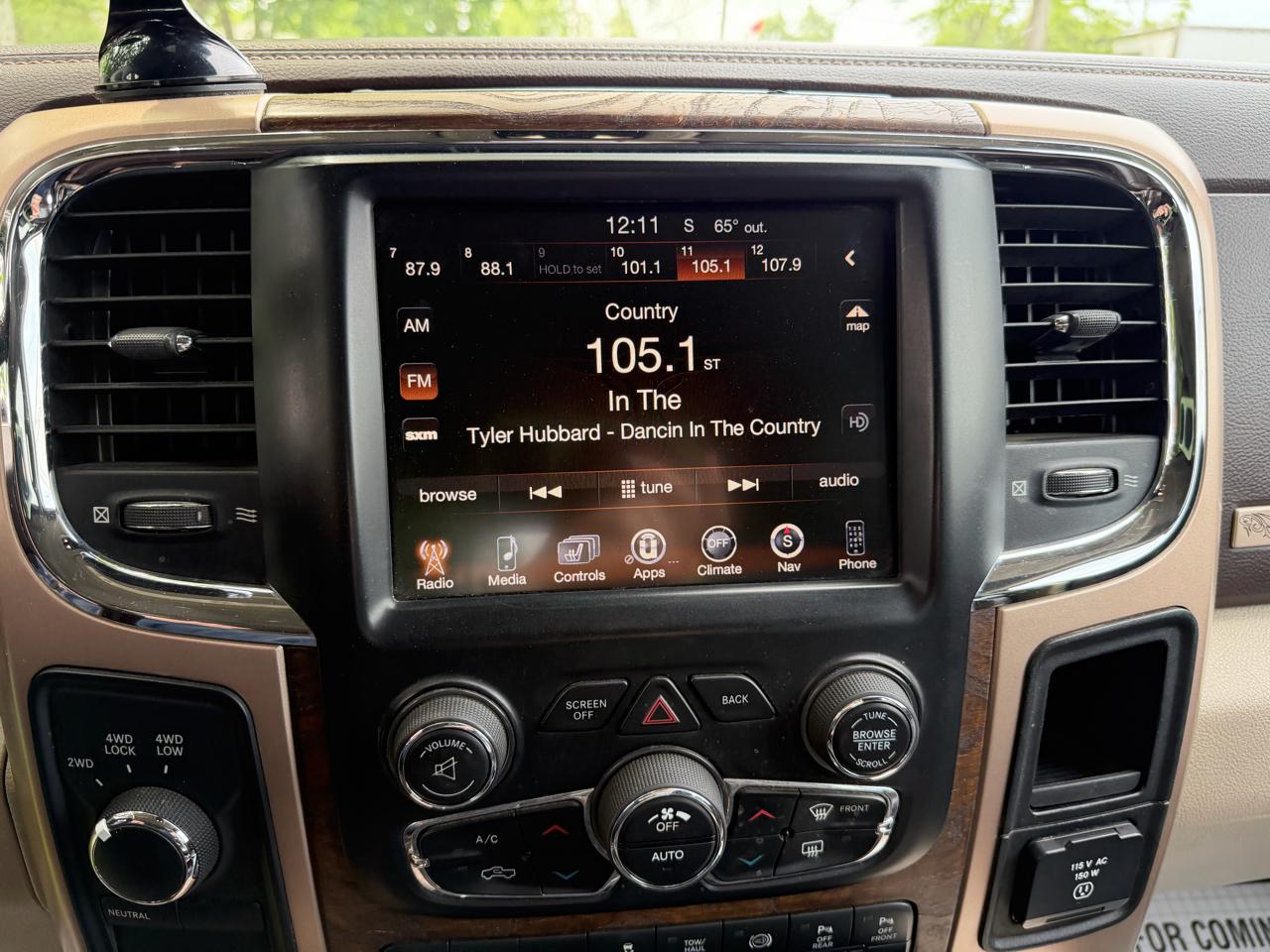 RAM 2500 4WD Crew Cab 149" Laramie Longhorn 2016