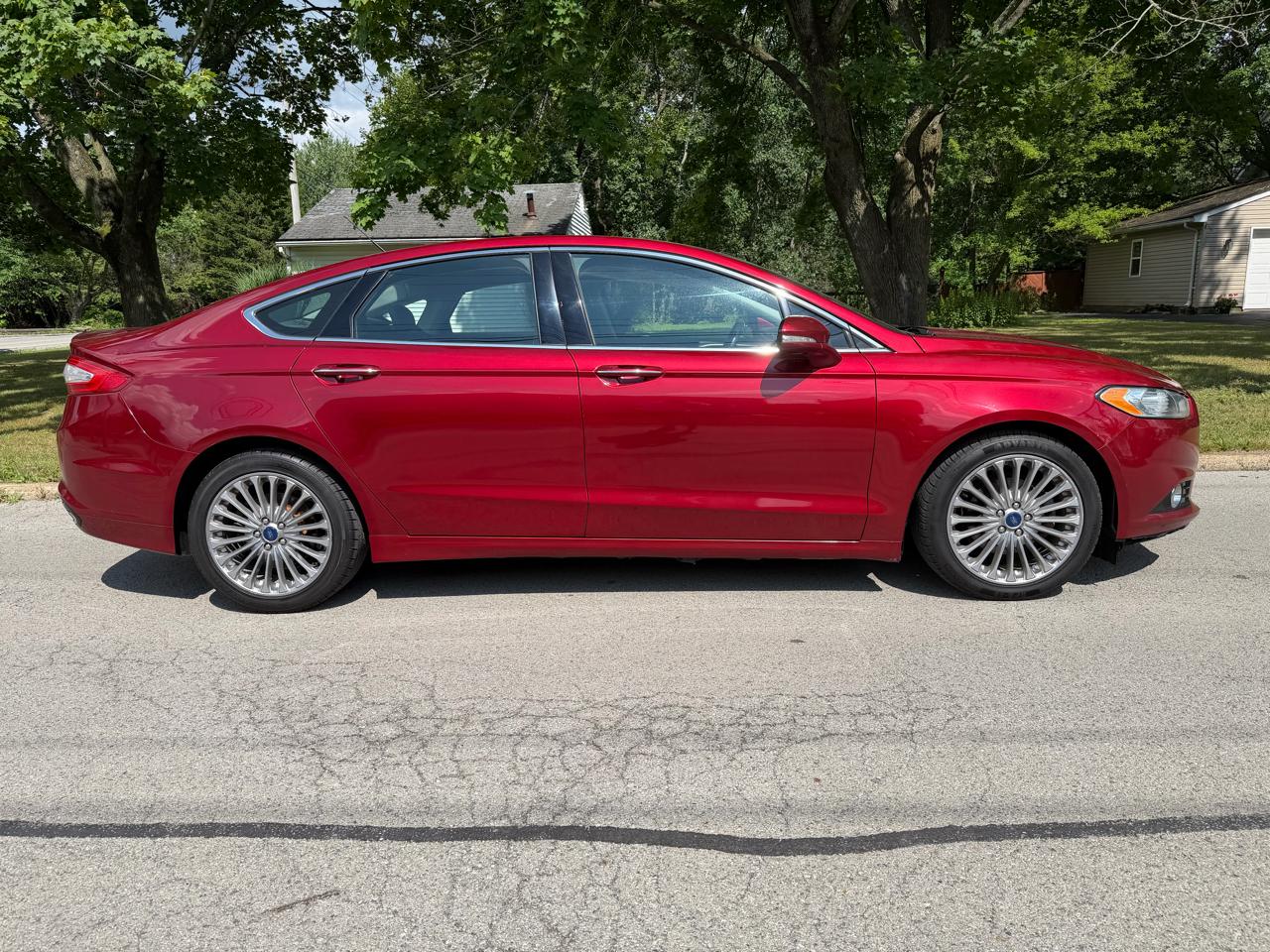 Ford Fusion 4dr Sdn Titanium AWD 2015