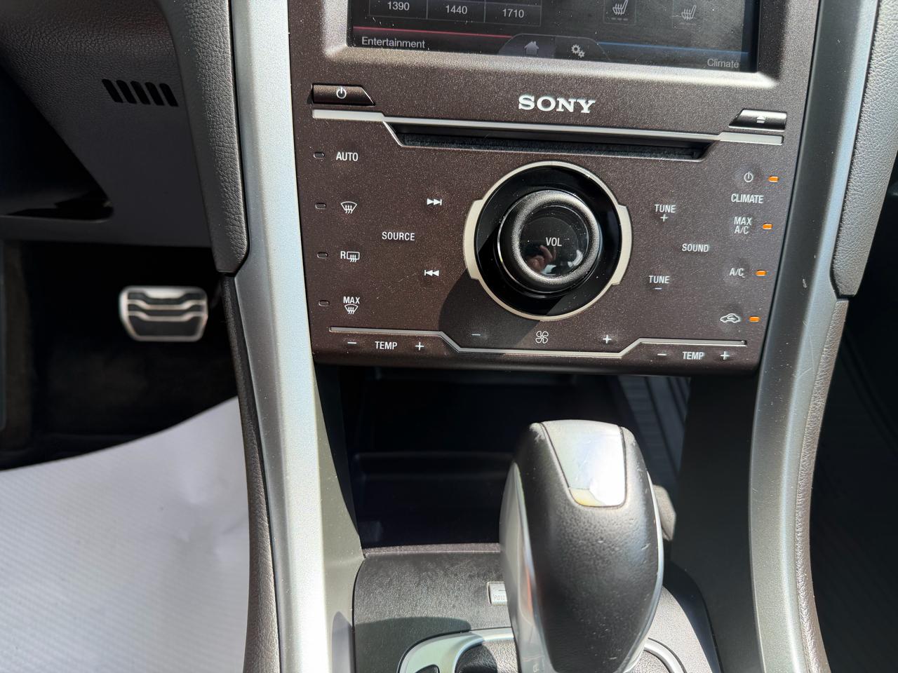 Ford Fusion 4dr Sdn Titanium AWD 2015
