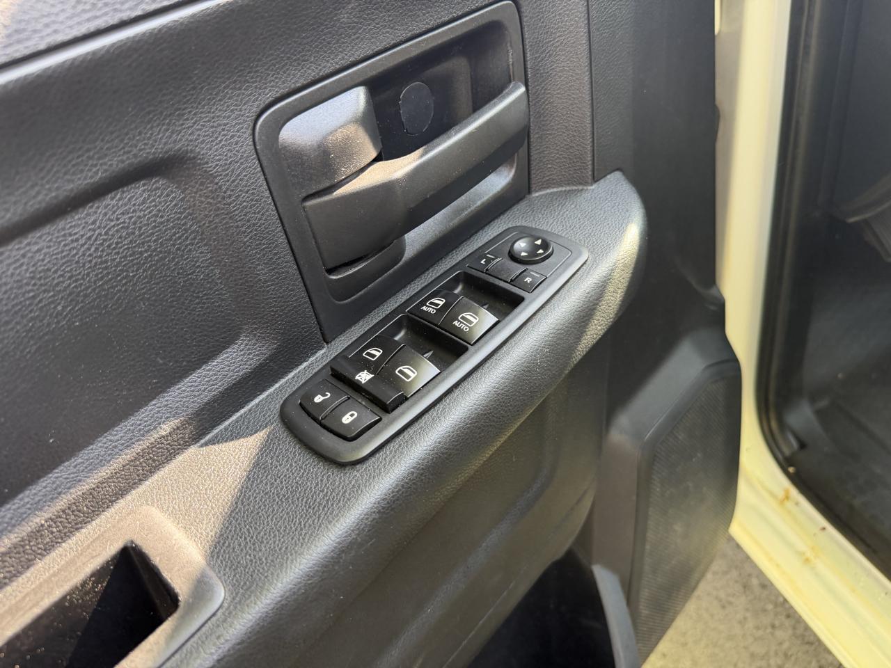 RAM 2500 4WD Crew Cab 149" Tradesman 2013