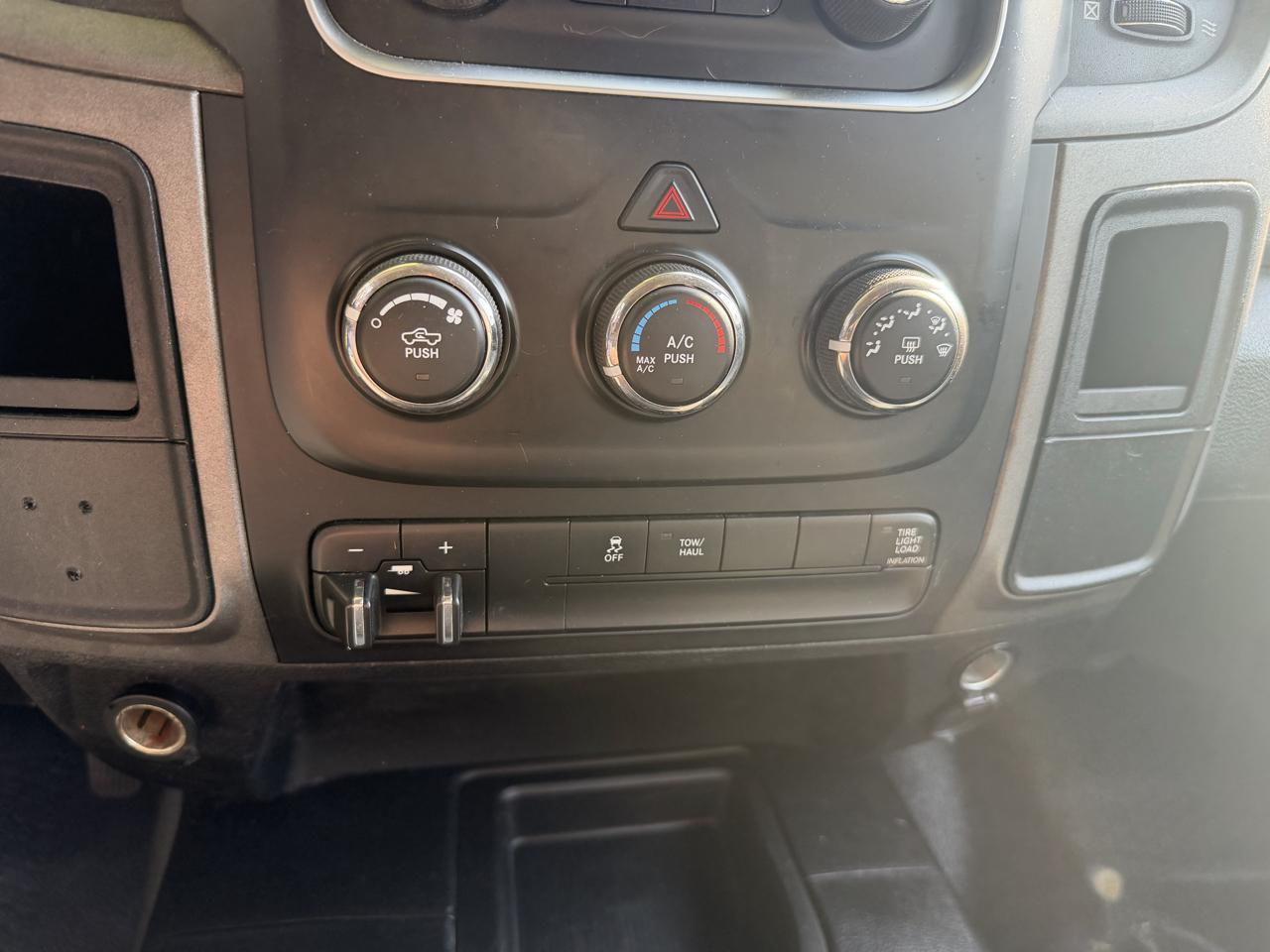 RAM 2500 4WD Crew Cab 149" Tradesman 2013