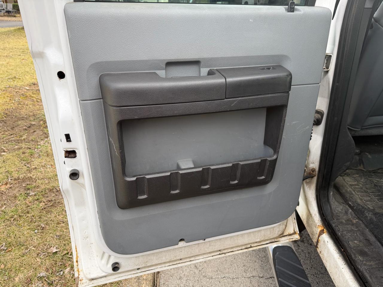 Ford Super Duty F-250 SRW 4WD Crew Cab 172" XL 2015