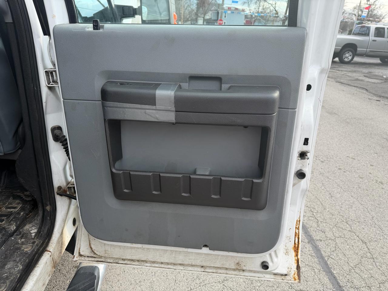 Ford Super Duty F-250 SRW 4WD Crew Cab 172" XL 2015