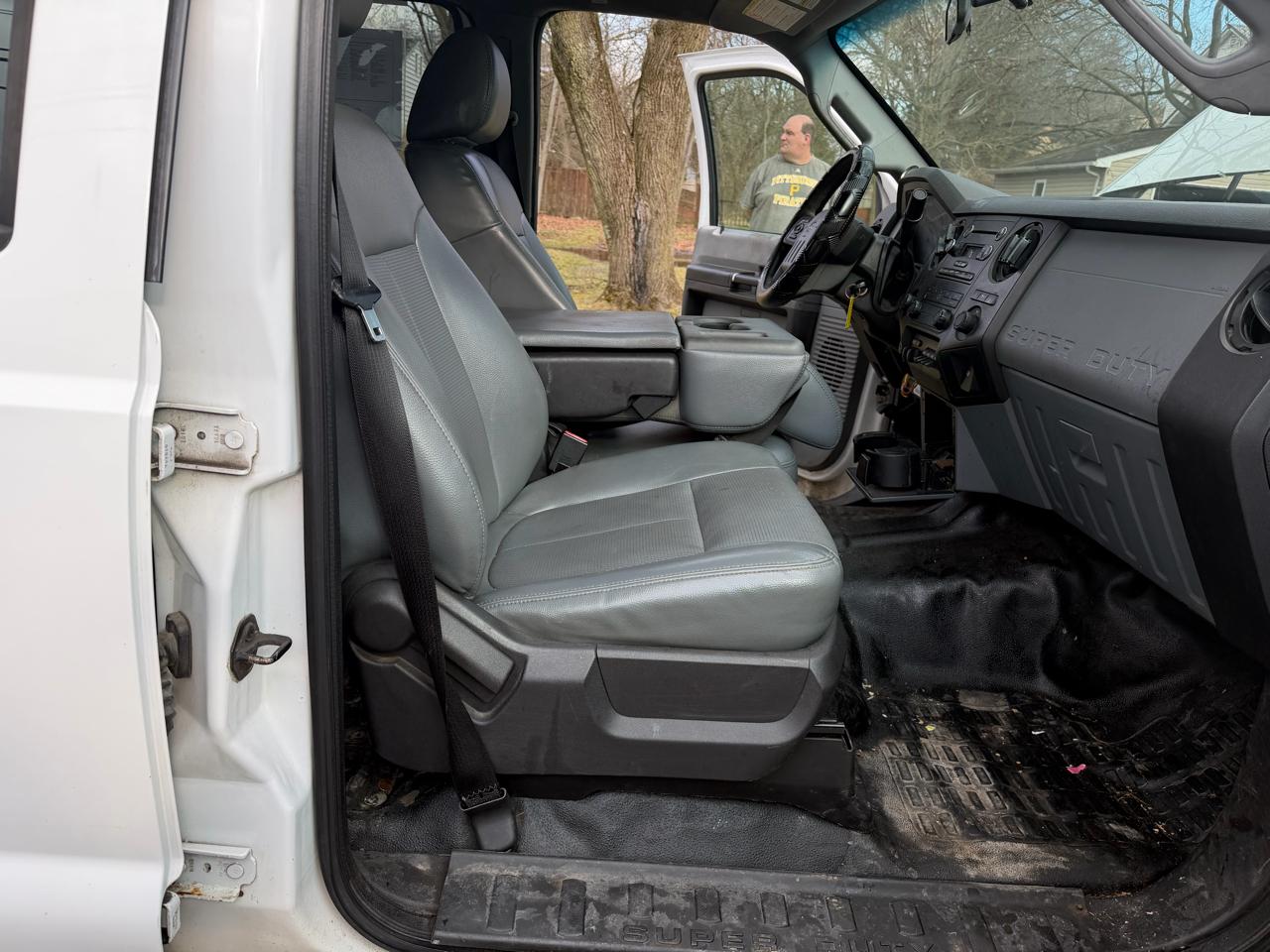 Ford Super Duty F-250 SRW 4WD Crew Cab 172" XL 2015