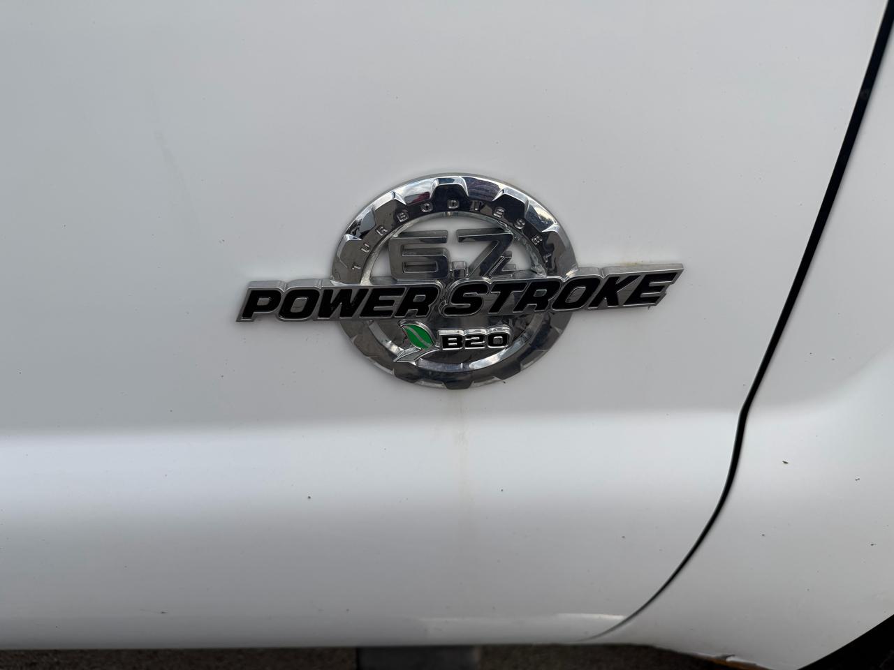 Ford Super Duty F-250 SRW 4WD Crew Cab 172" XL 2015