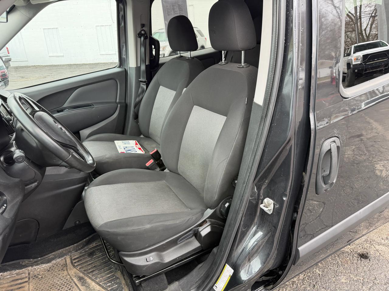 RAM ProMaster City Cargo Van 122" WB Tradesman SLT 2017