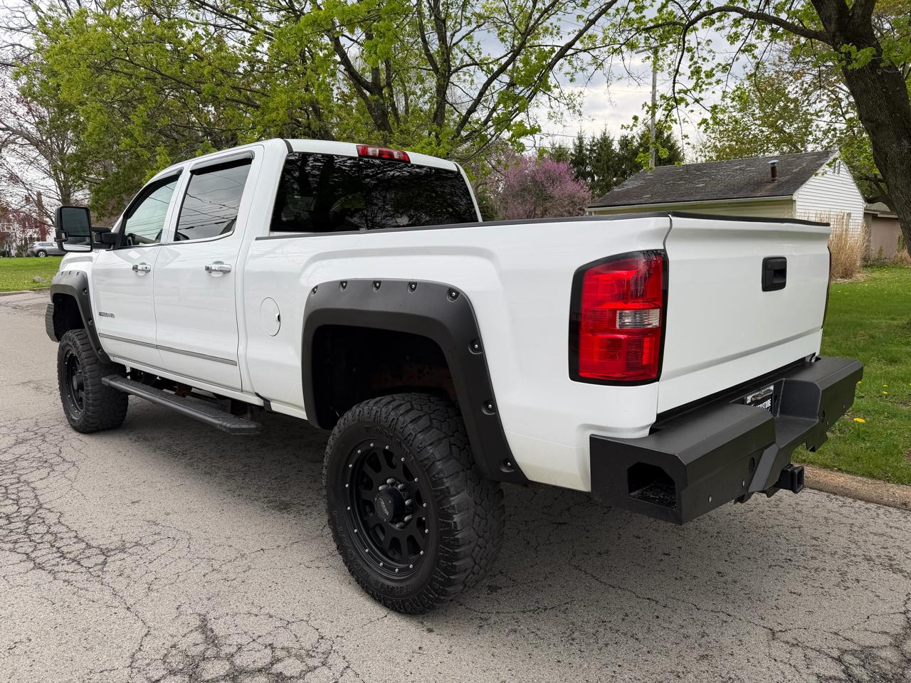 GMC Sierra 2500HD SLT Crew Cab Short Bed 4WD 2016