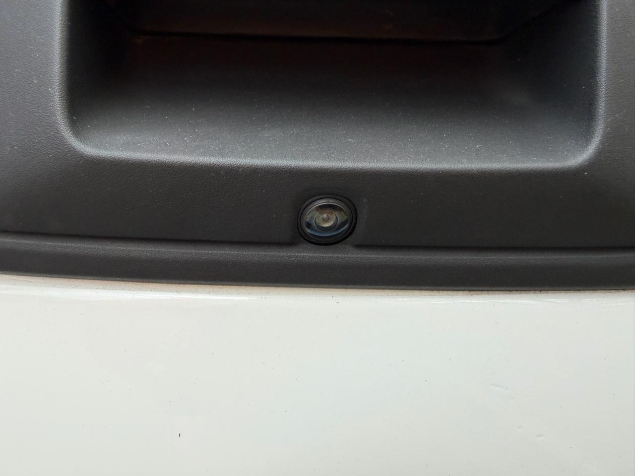 GMC Sierra 2500HD SLT Crew Cab Short Bed 4WD 2016