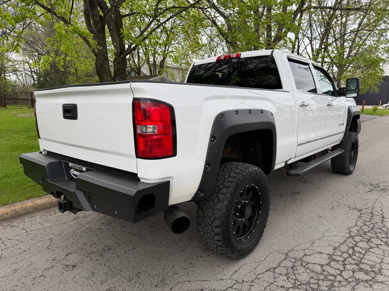 GMC Sierra 2500HD SLT Crew Cab Short Bed 4WD 2016