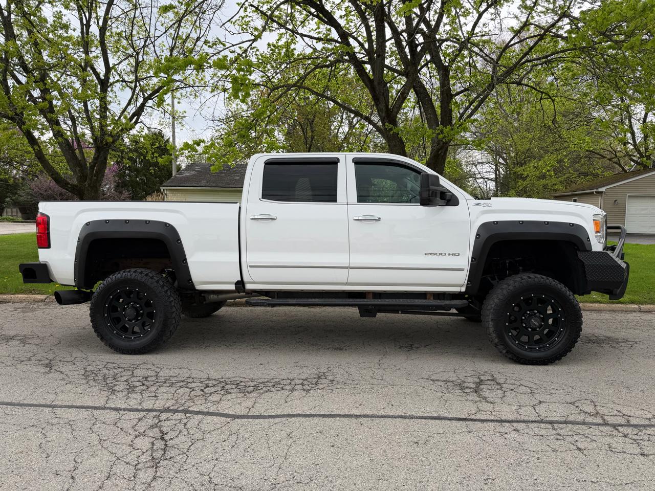 GMC Sierra 2500HD SLT Crew Cab Short Bed 4WD 2016