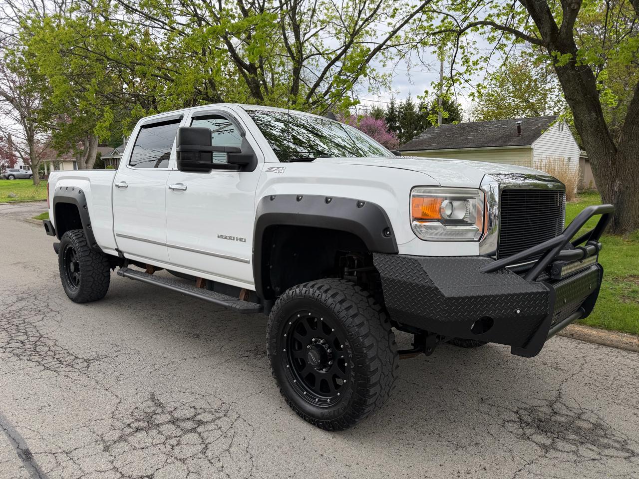 GMC Sierra 2500HD SLT Crew Cab Short Bed 4WD 2016