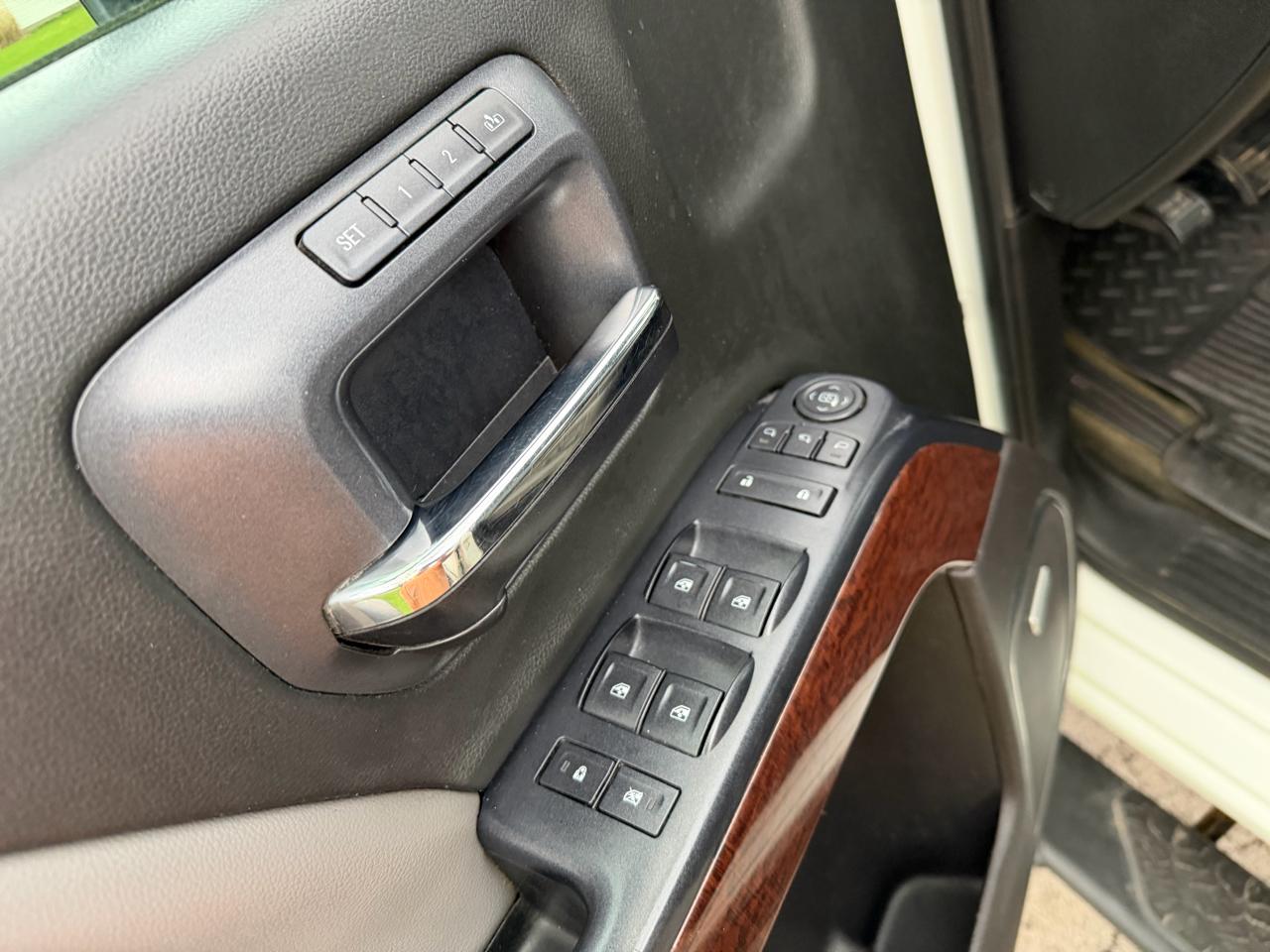 GMC Sierra 2500HD SLT Crew Cab Short Bed 4WD 2016