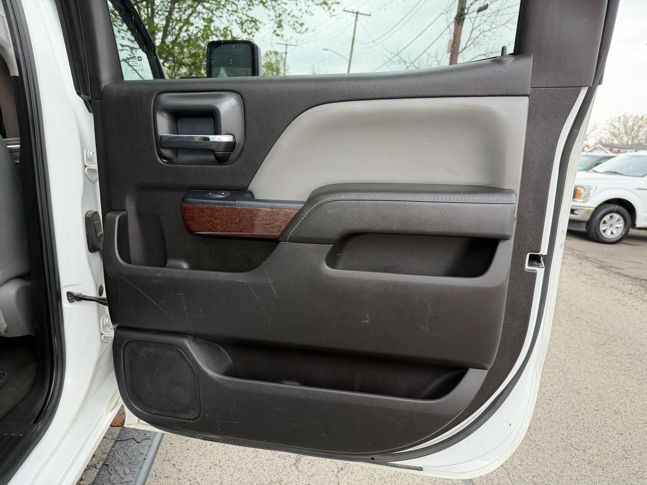 GMC Sierra 2500HD SLT Crew Cab Short Bed 4WD 2016