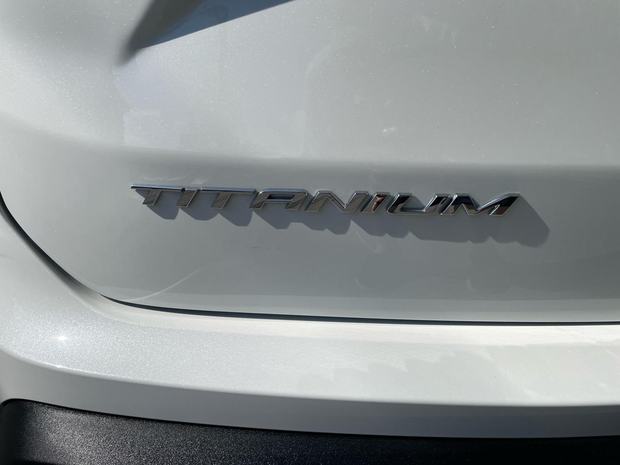 Ford Edge 4dr Titanium AWD 2021