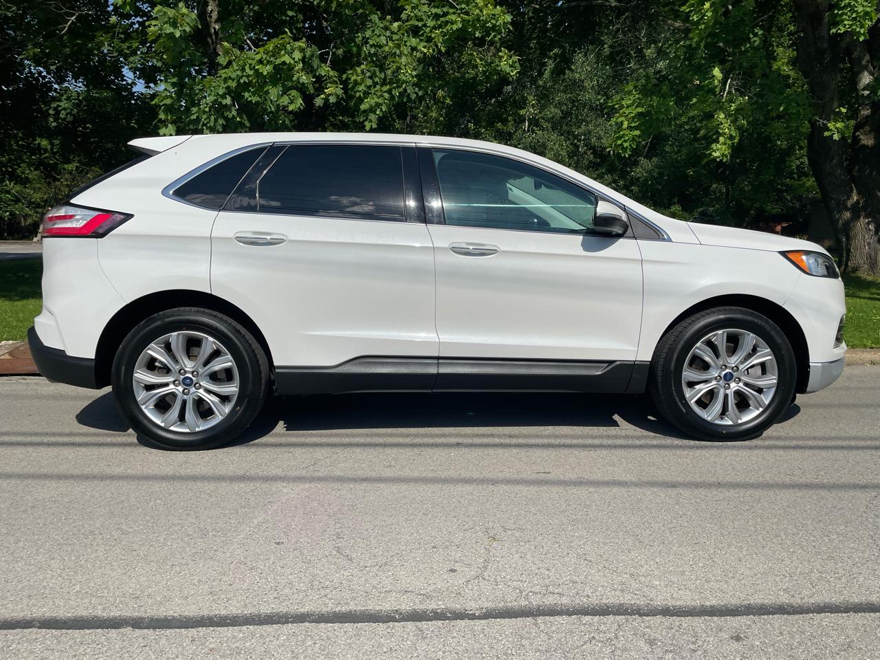 Ford Edge 4dr Titanium AWD 2021