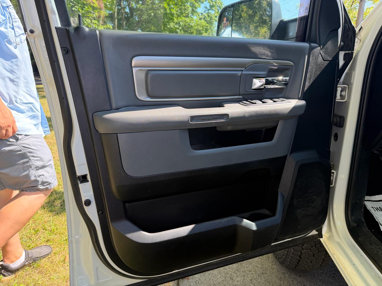 RAM 2500 4WD Crew Cab 149" SLT 2016