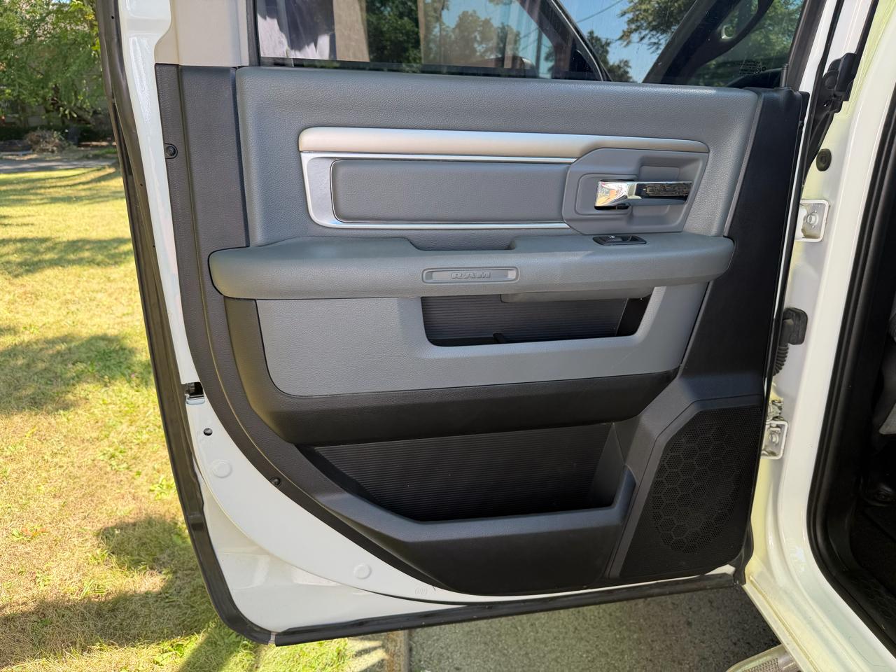 RAM 2500 4WD Crew Cab 149" SLT 2016