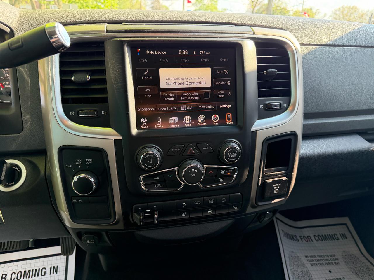 RAM 2500 4WD Crew Cab 169" Big Horn 2015