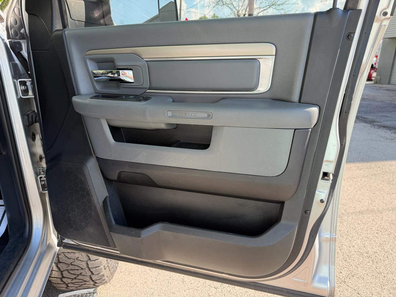 RAM 2500 4WD Crew Cab 169" Big Horn 2015