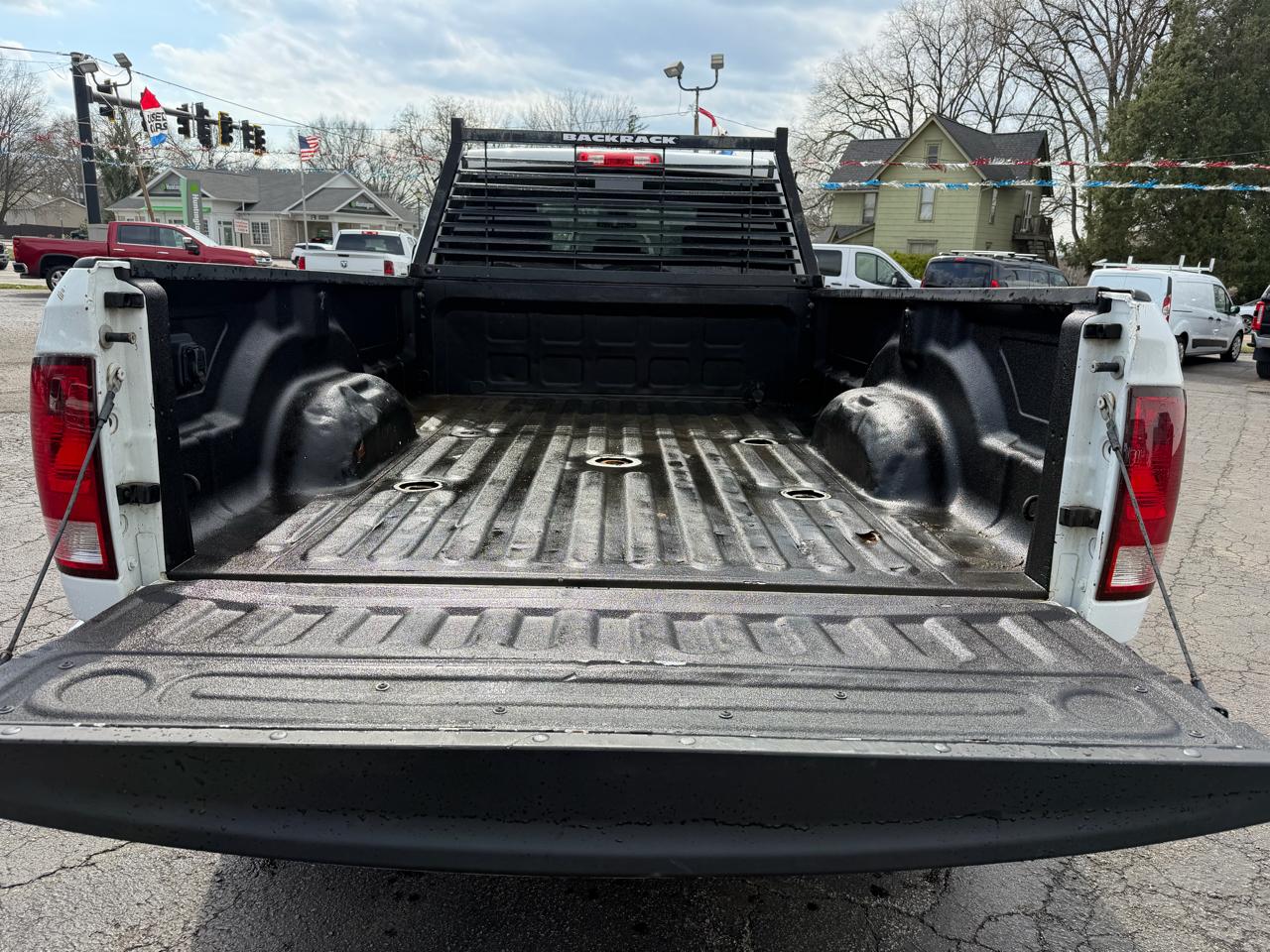 RAM 2500 Tradesman 4x4 Crew Cab 8' Box 2018