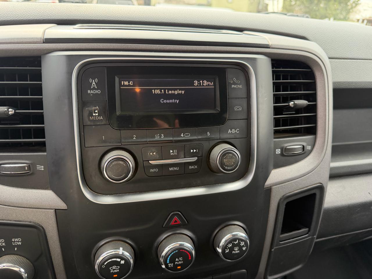 RAM 2500 Tradesman 4x4 Crew Cab 8' Box 2018