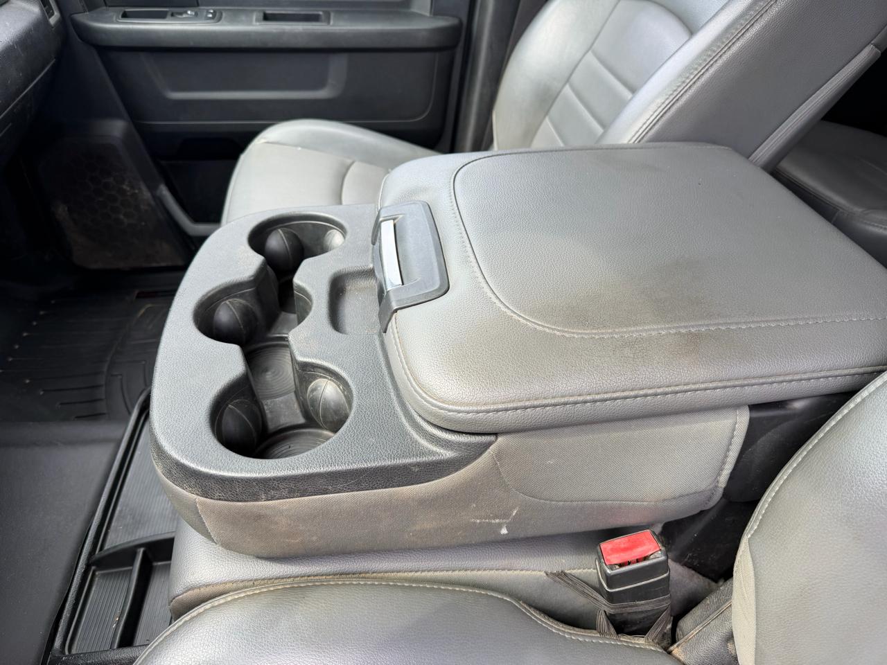 RAM 2500 Tradesman 4x4 Crew Cab 8' Box 2018