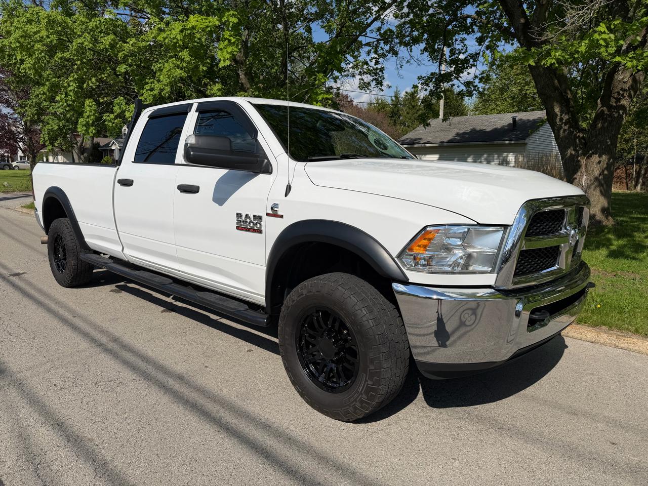 RAM 2500 Tradesman 4x4 Crew Cab 8' Box 2018